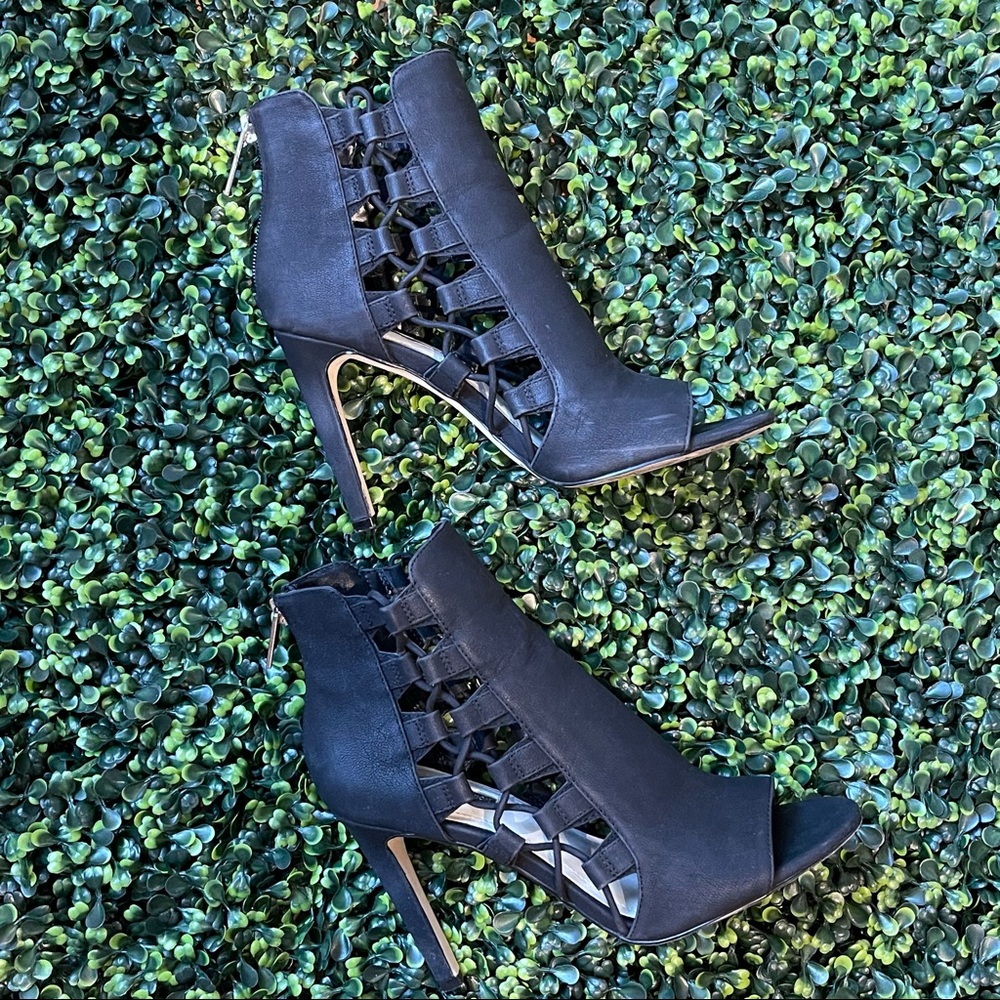 Black Opened Toe Heels - image 5